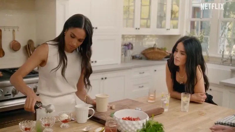 Mindy Kaling on Meghan Markle’s Cooking Abilities and Lifestyle